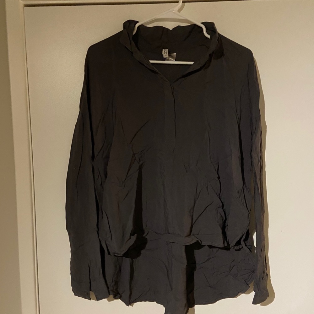 H&M dark grey, 3/4 sleeve, collared shirt